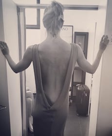 Martina Colombari, ultimo bagno sexy 18