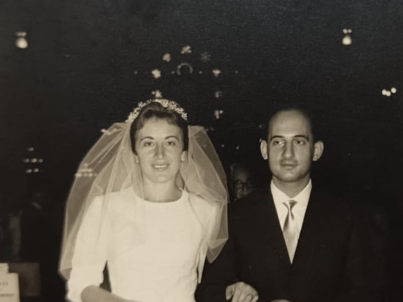 L’Alzheimer ha cancellato tutto, non il ricordo del primo bacio