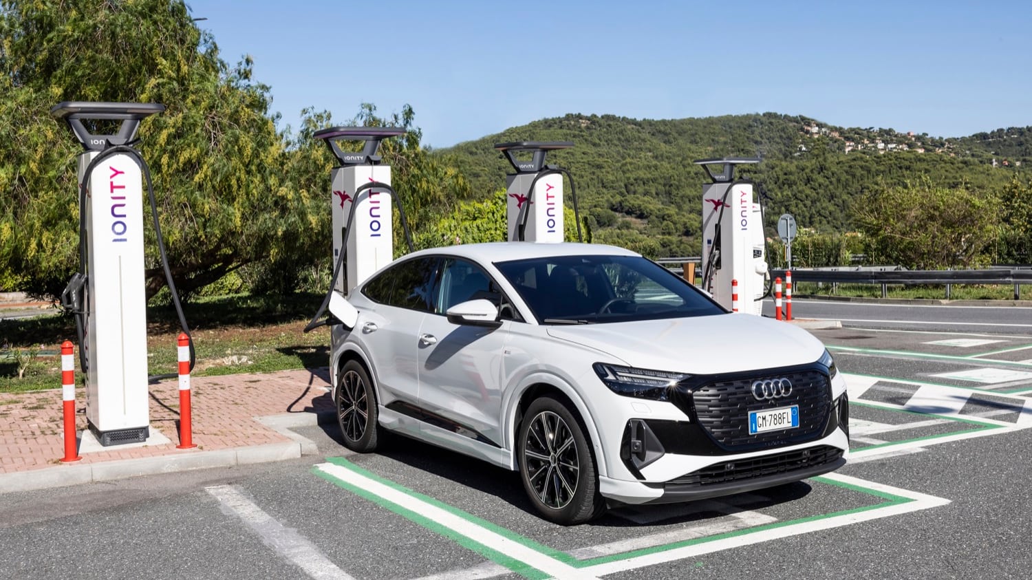 Audi Plug & Charge: la rivoluzione nella ricarica dell’auto elettrica è realtà
