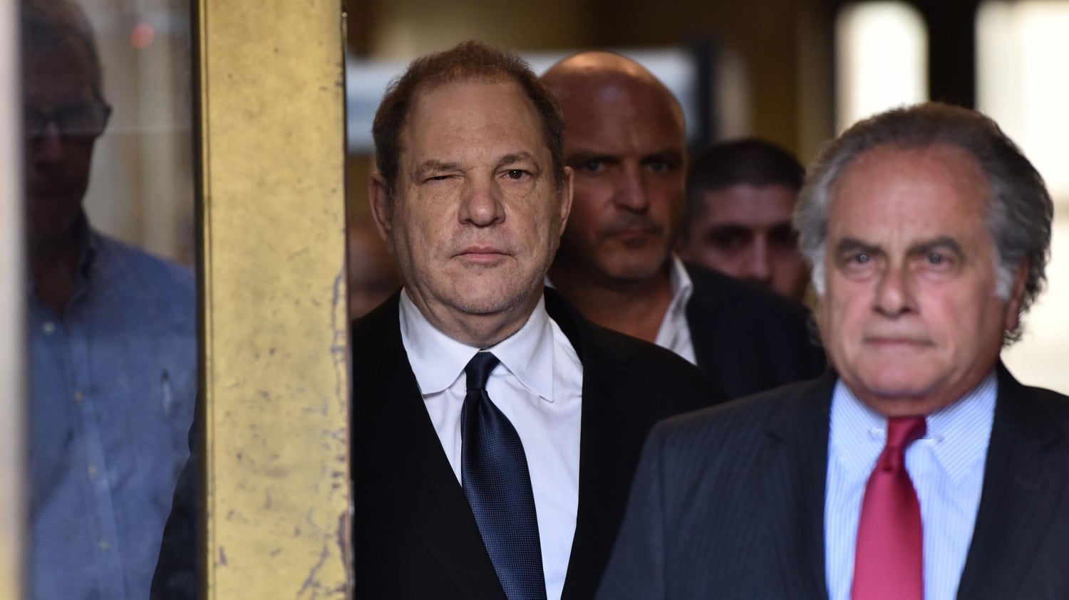 Molestie, Weinstein si dichiara innocente: libero su cauzione