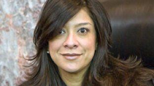 Sicario a casa del giudice: vendetta per la sentenza. Figlio ucciso, marito ferito