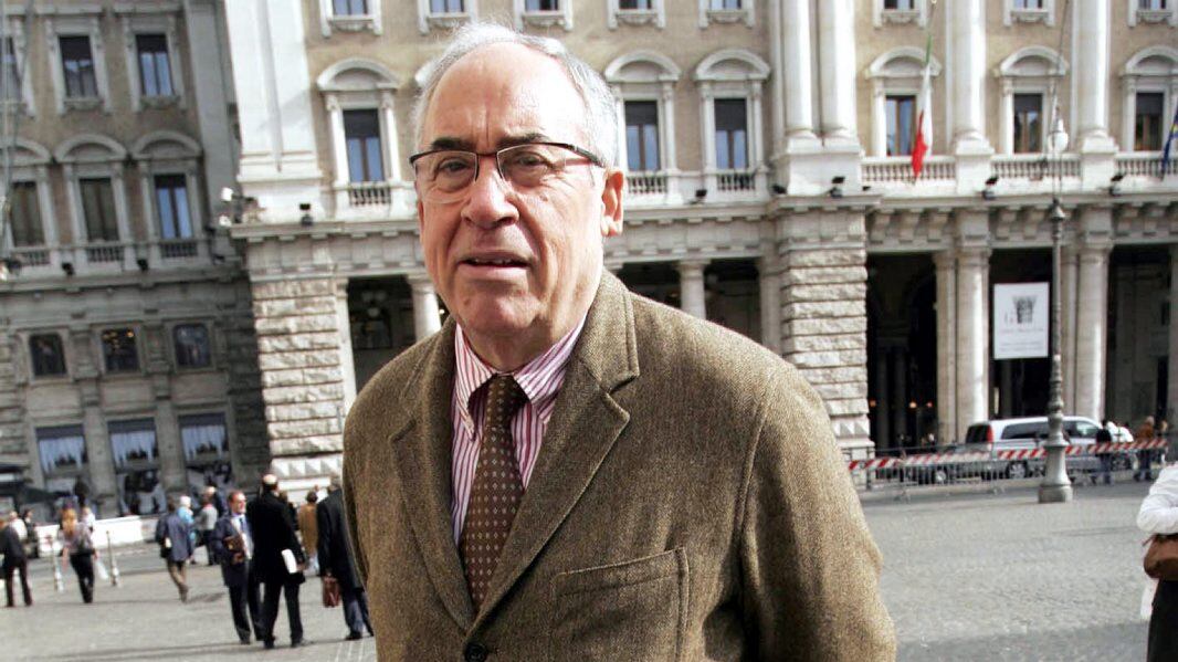 Vitalizi, ok del Senato all'assegno a Del Turco. E i grillini vanno in tilt