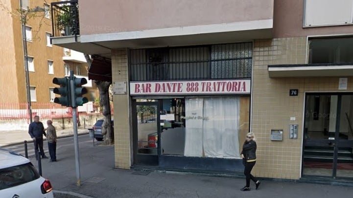 La testata, poi il furto: l'orrore sul 16enne, poi lo straniero devasta un bar