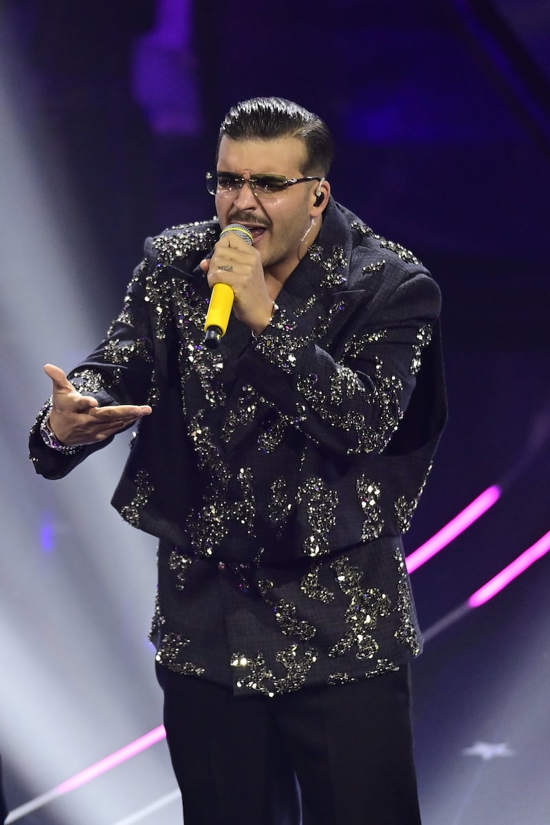 Sanremo 2024: ecco il look della finalissima del Festival di Geolier 5