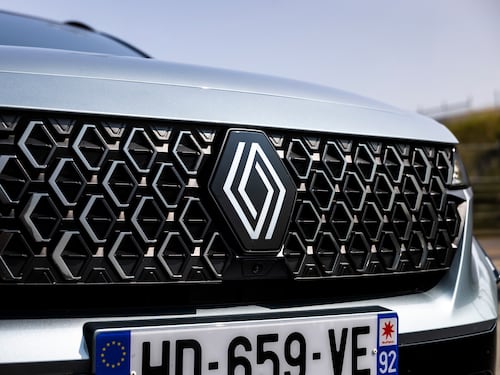 Renault, i vantaggi e le innovazioni della gamma E-Tech Hybrid
