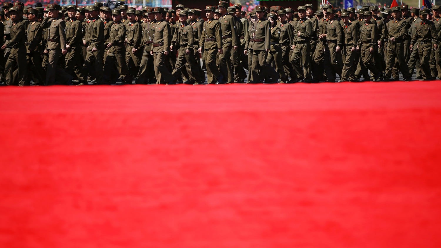 "Pronti alla guerra nucleare". E la Nord Corea mostra i missili