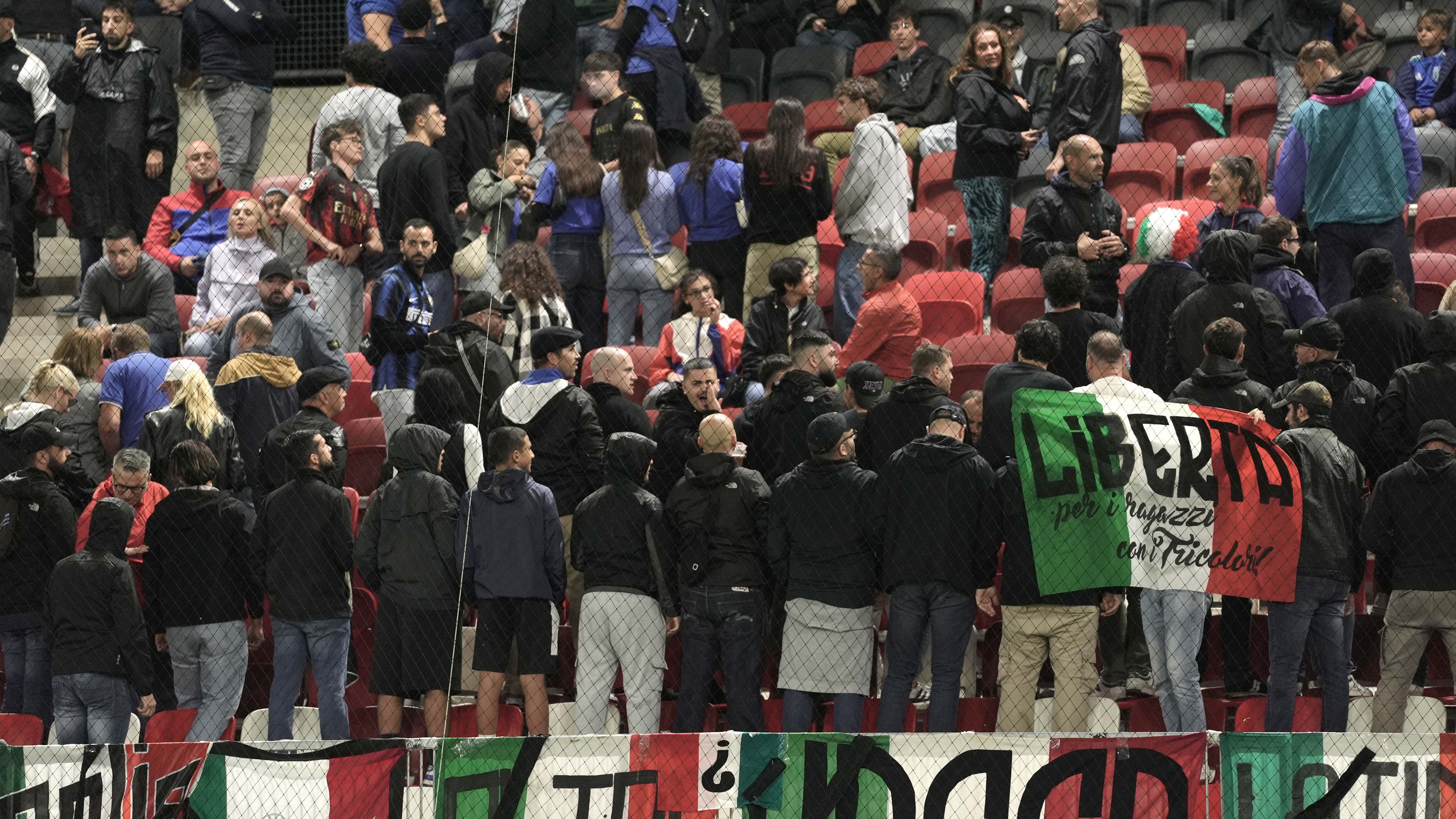 Italia-Israele, tifosi di spalle durante l'inno israeliano: cosa è successo