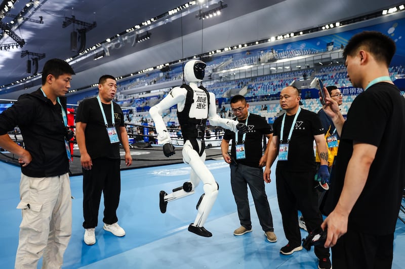 Robot umanoide batte Bolt: 100 metri in 9’32. È record