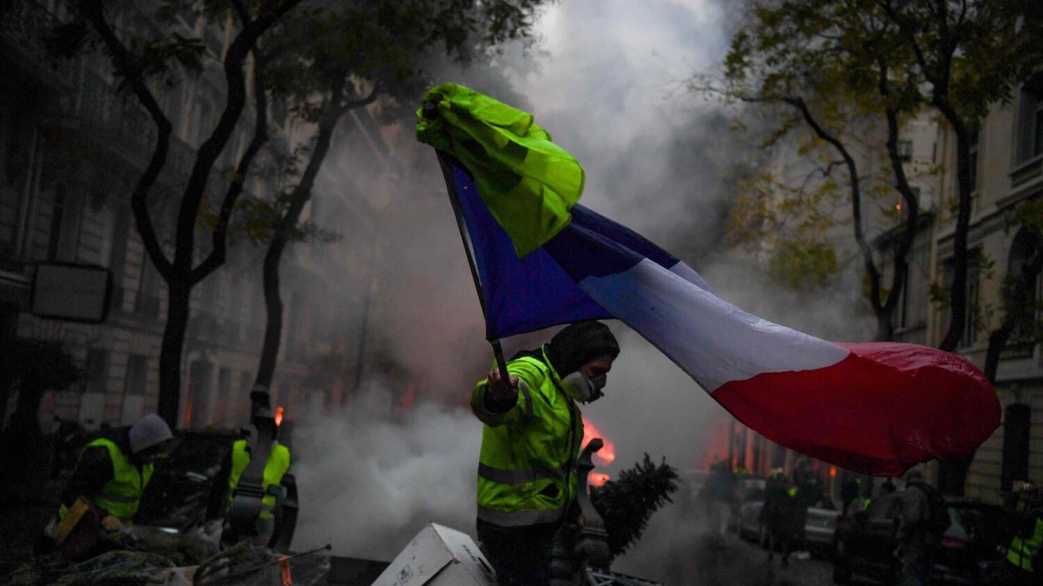 Parigi chiusa per paura. Così i gilet gialli hanno spento il Natale