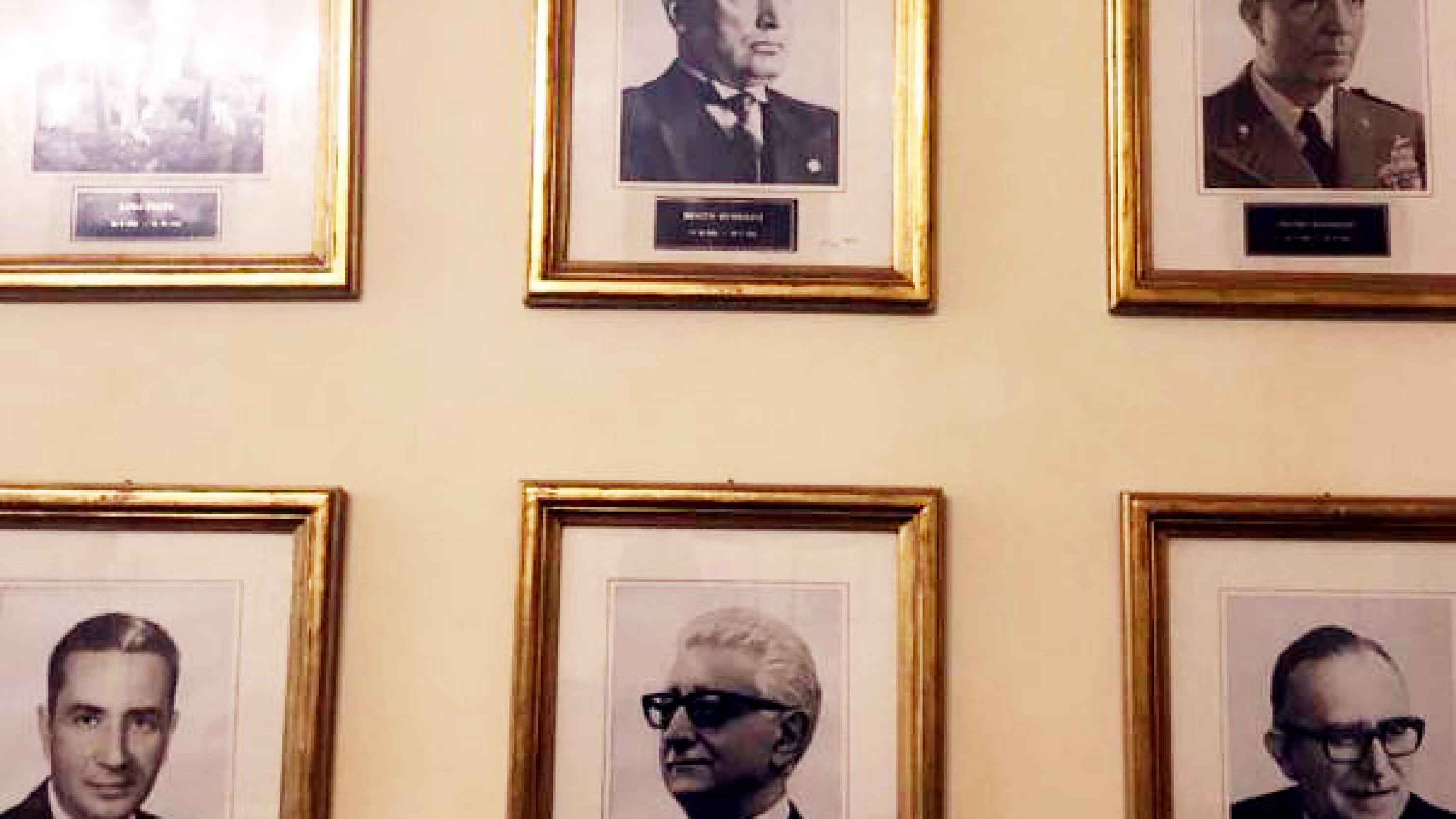 Carlo Cadorna: "La rimozione della foto di Mussolini? Non si può ammazzare la Storia"
