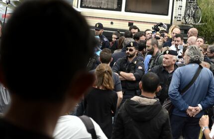 Striscione al campo nomadi: "Non vogliamo Salvini" 6
