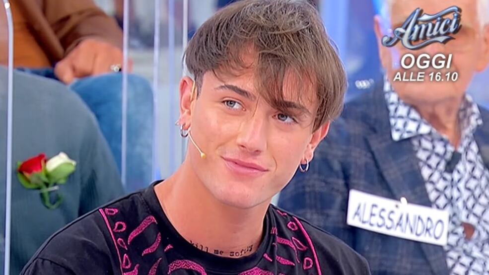 Caos a Uomini e Donne. Maria De Filippi caccia dallo studio il nuovo tronista
