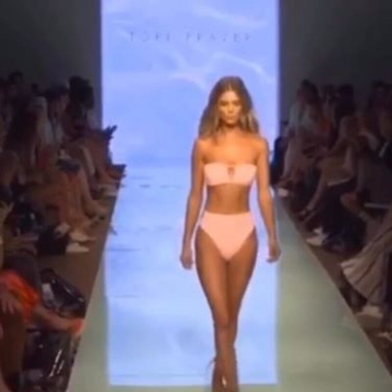  Danielle Knudson incanta su Instagram 11