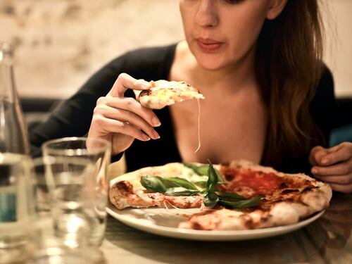 Fame emotiva, quel bisogno spasmodico di cibo