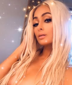 Paris Hilton, le foto sexy 1