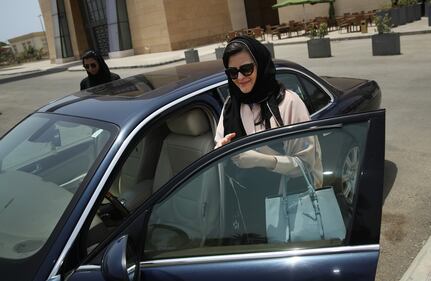 Donne alla guida in Arabia Saudita 3