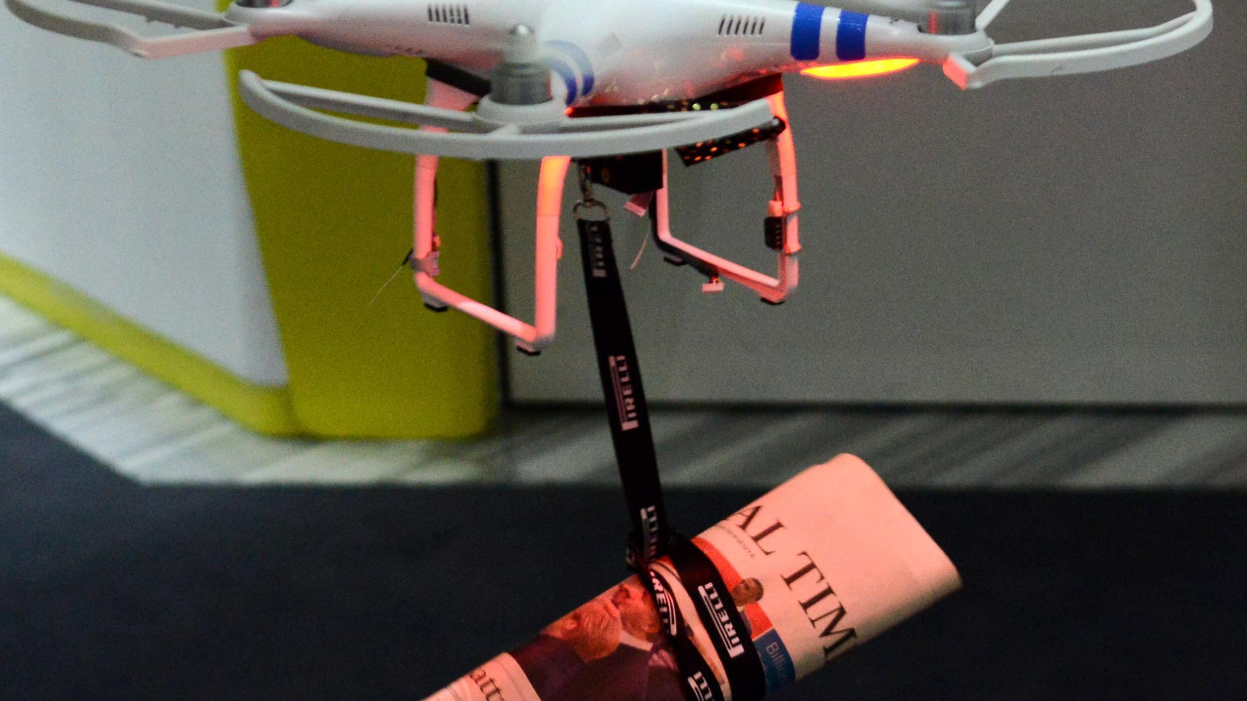 In hotel sbarca Ambrogio 2.0 Ora il drone fa il cameriere