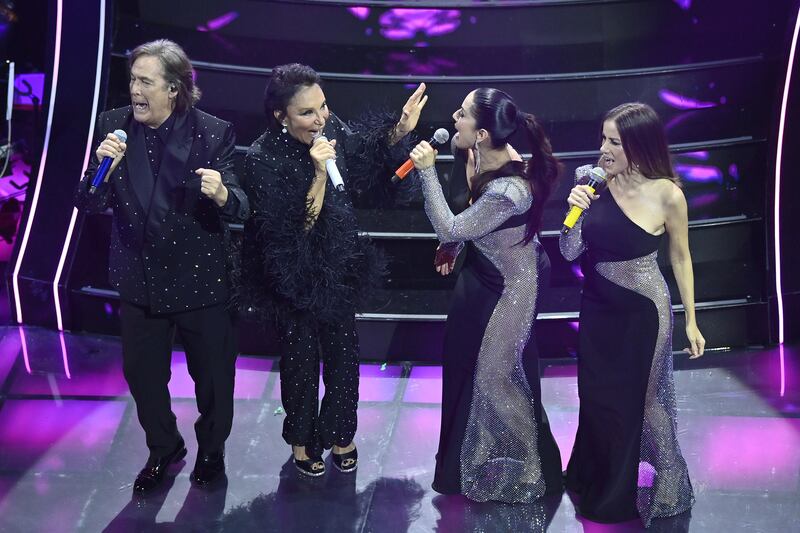 Sanremo 2024: ecco il look della quarta serata del Festival dei Ricchi e Poveri 4