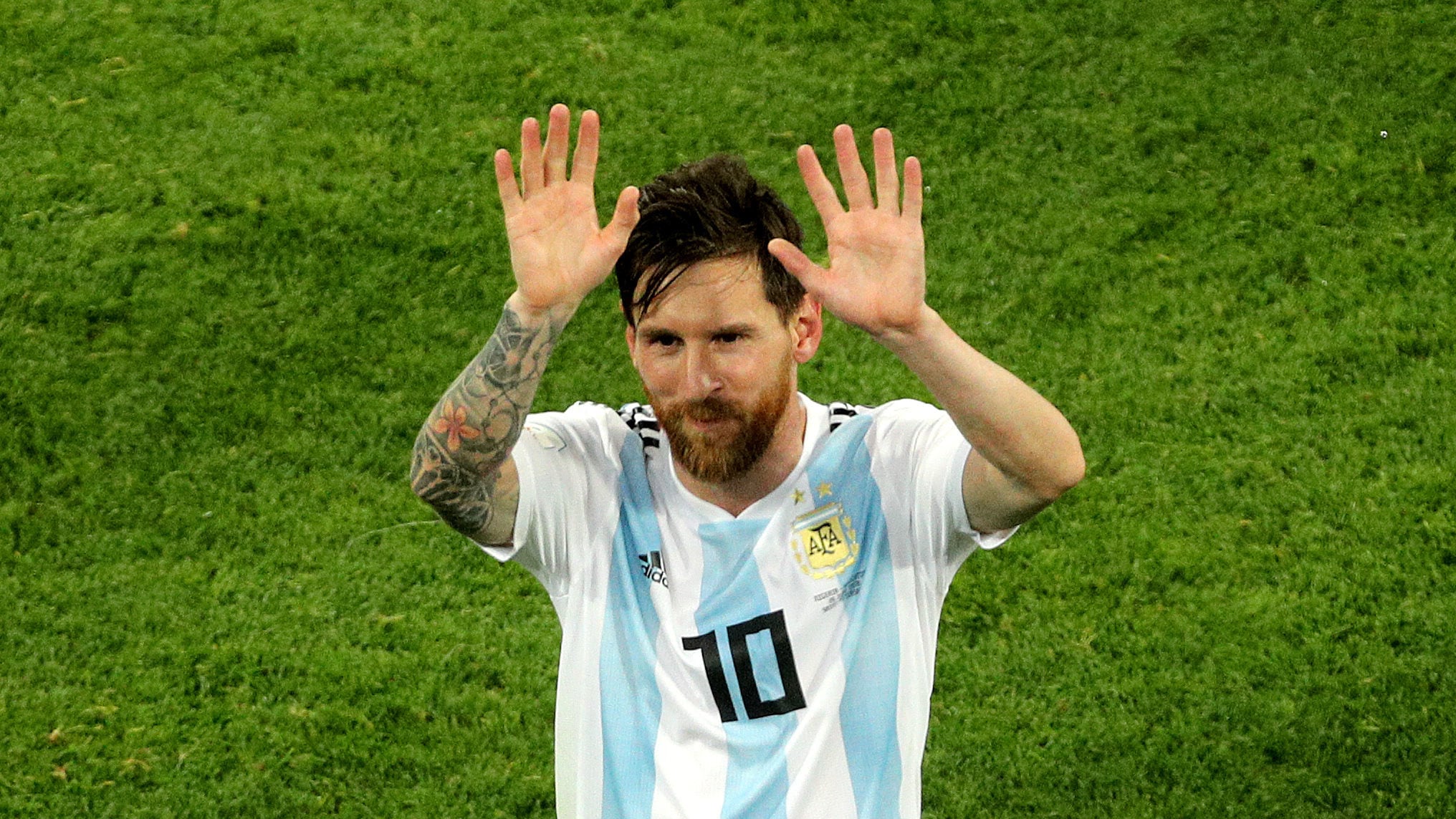 Messi doppia CR7: la Pulce guadagna oltre 8 milioni di euro al mese