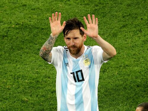 Messi doppia CR7: la Pulce guadagna oltre 8 milioni di euro al mese