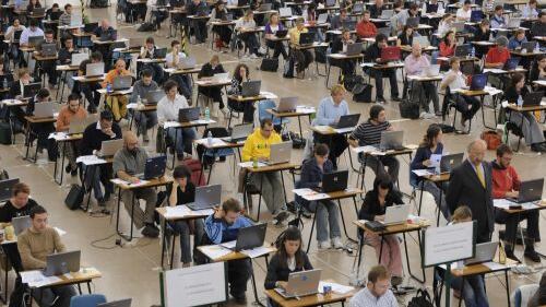 Pavia, concorso annullato perché difficile. Solo una era "idonea"