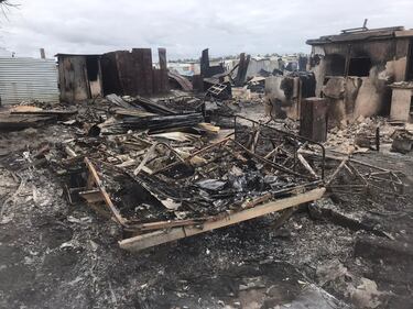 Le immagini dopo l'incendio nel Gran Ghetto 6