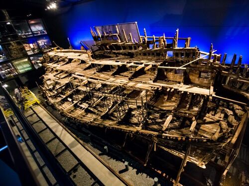 Una nave inghiottita dal mare: cosa è successo alla Mary Rose