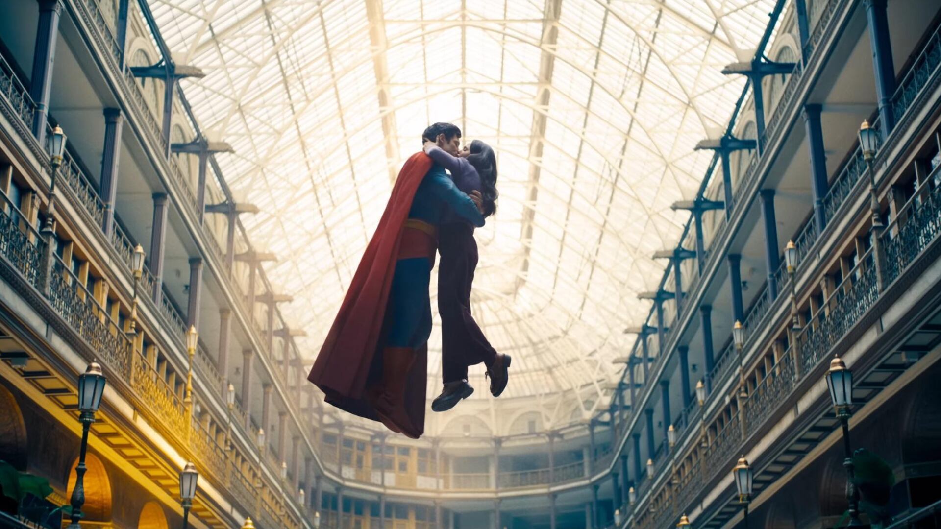 Il Superman woke vola primo
