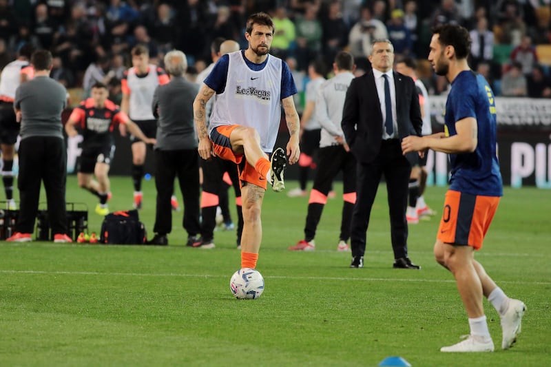 Acerbi riscaldamento Udinese Inter
