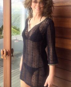 Liz Hurley hot, estate in bikini 8