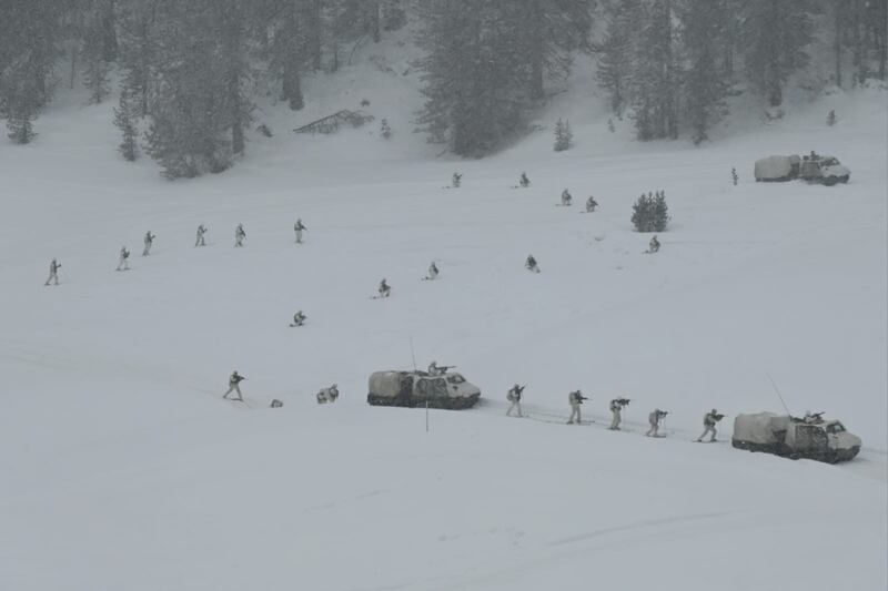 Volpe Bianca 2025: le immagini dell'esercitazione delle Truppe Alpine dell’Esercito 3