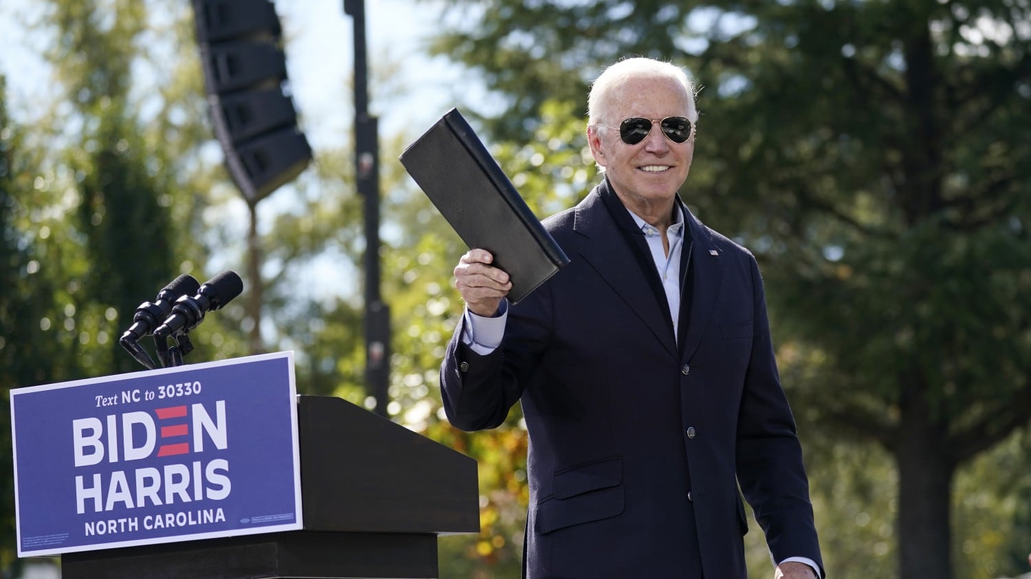 Biden, il vantaggio scende. Decisivi gli Stati in bilico
