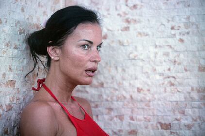 GF Vip, Antonella Mosetti a seno nudo dopo i massaggi 27