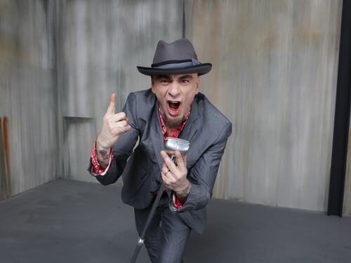 J-Ax alla riscossa tra televisione, Live e il nuovo album
