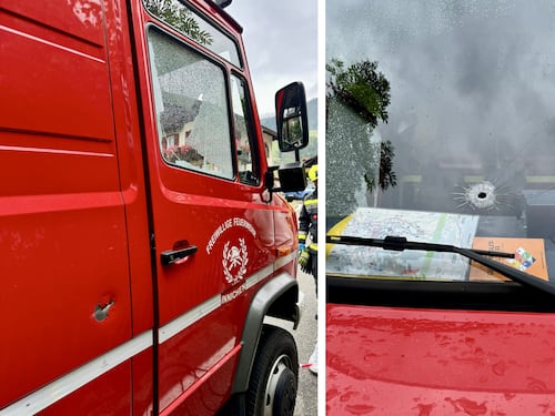 San Candido, ammazza il padre e la vicina e si barrica in casa: si spara durante il blitz