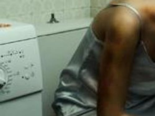 Giovane segregata per anni: arrestata famiglia pakistana