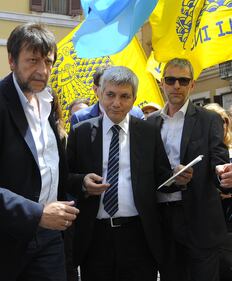 Fassina contestato in piazza 7