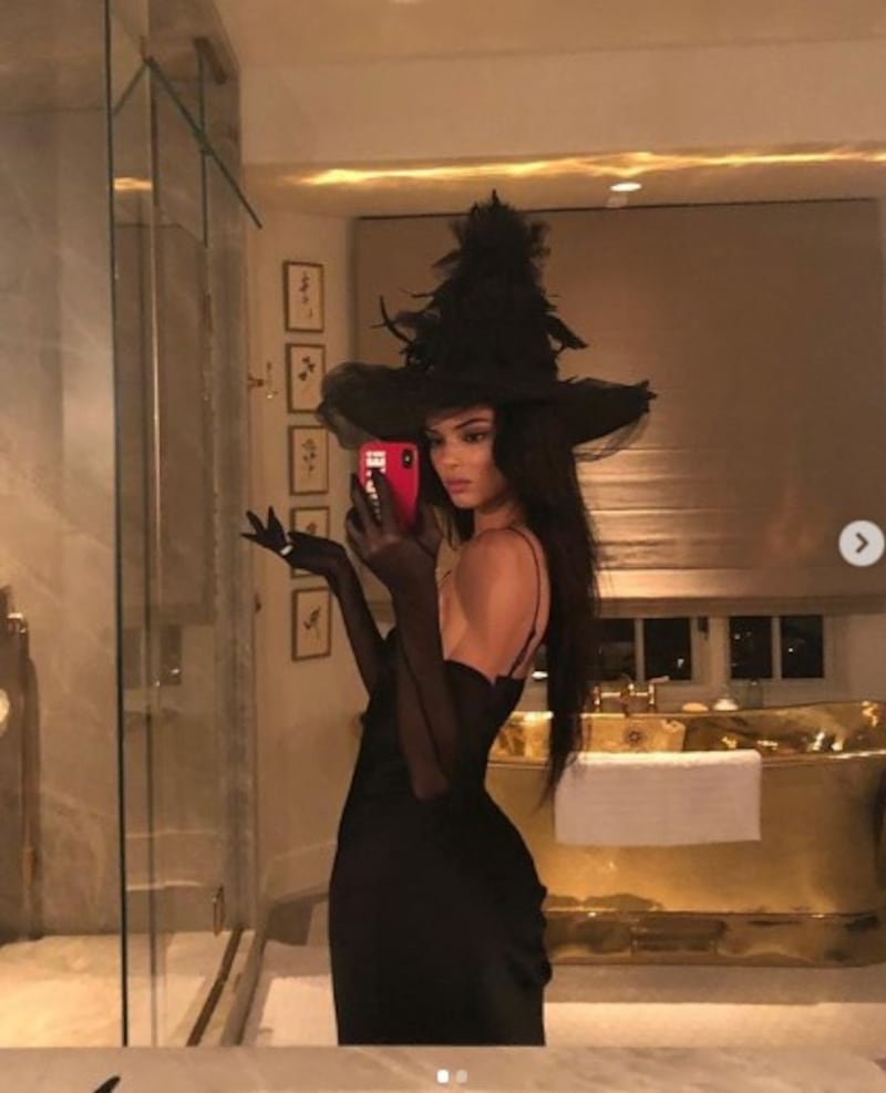 Kendall Jenner, le immagini più sexy 12