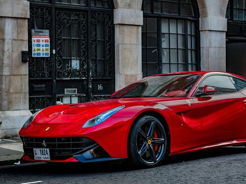 Maxi richiamo mondiale per Ferrari: ecco cosa è successo