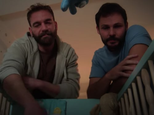 Bufera sullo spot di Libenar che cancella la mamma: "La Rai non lo trasmetta"