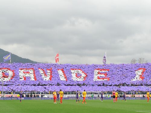La Fiorentina ricorda Astori al concerto di Jovanotti: "Le tue parole hanno grande valore"