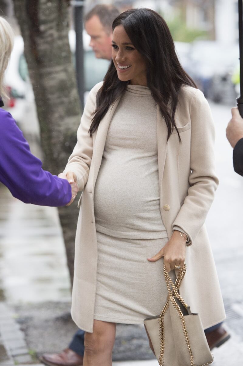 Meghan Markle raggiante col pancione: foto 4