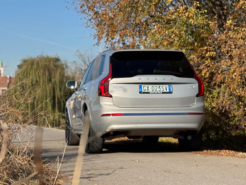Volvo XC90: la gallery del nuovo SUV premium svedese, che comfort 19