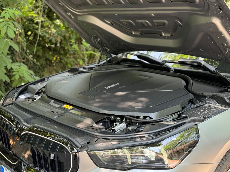 BMW i5 Touring eDrive40: guarda la gallery della Station Wagon elettrica da 340 CV 16