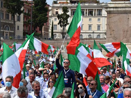 Manifestazione del centrodestra contro Conte