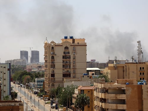 Emergenza in Sudan: via i cittadini Ue e Usa. La fuga dei 250 italiani