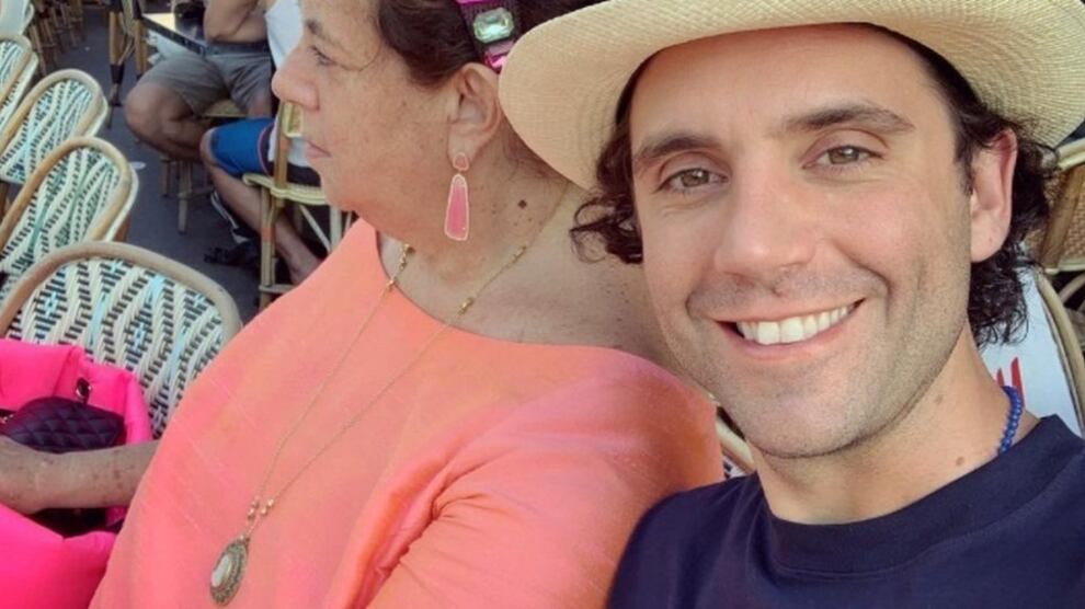 "Non lo dimenticherò mai...": la rivelazione di Mika sulla morte della madre