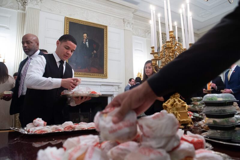 Donald Trump e la cena fast food 3