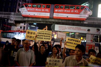 Hong Kong, continua la protesta  12