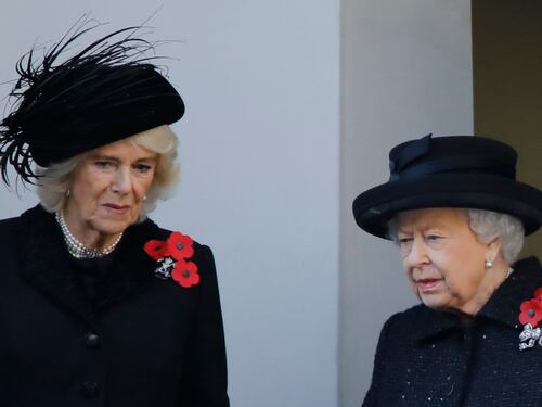 Remembrance Day, il significato dei fiori della Regina e di Camilla